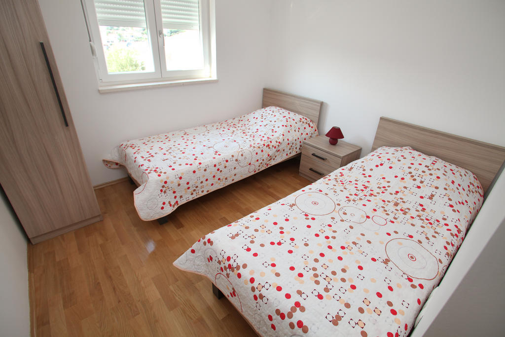 Villa Iris Apartments Seget Vranjica Extérieur photo